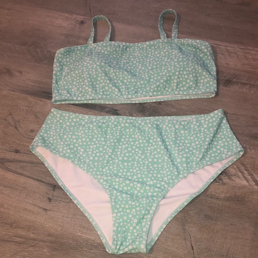 2x mint green bikini